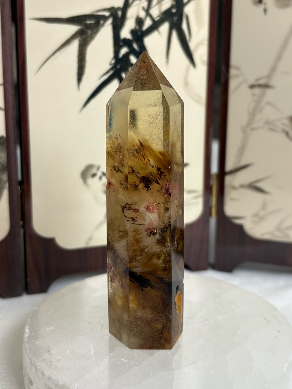Yellow smelting jasper quartz tower